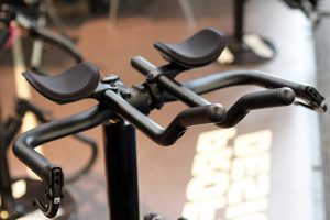Aero Bars for Road and Triathlon Bikes